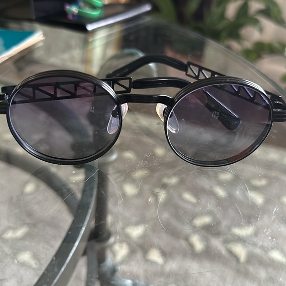 Vintage Jean Paul Gaultier sunglasses 56-0103 black - Picture 7 of 10